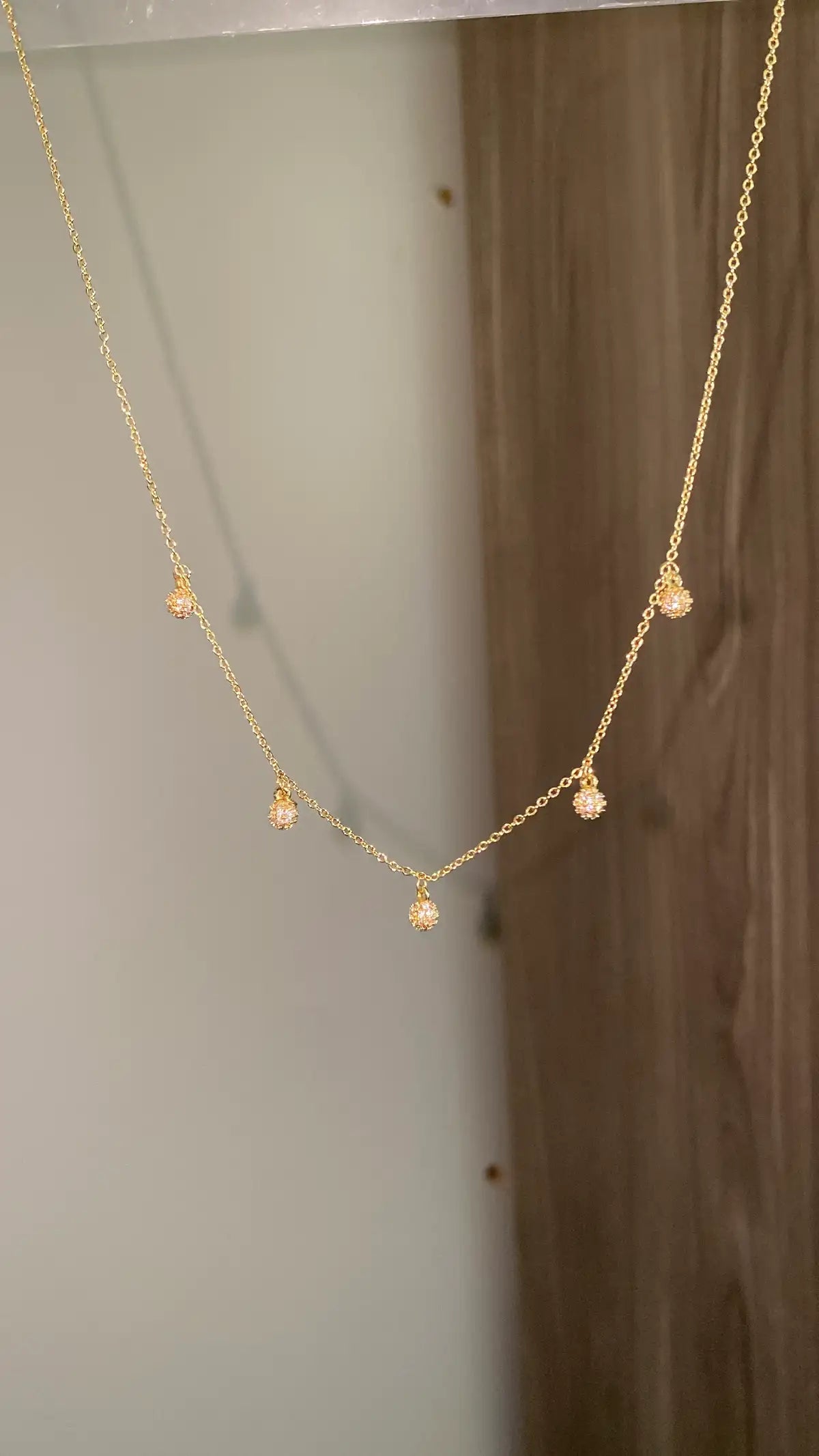 Shiny balls necklace
