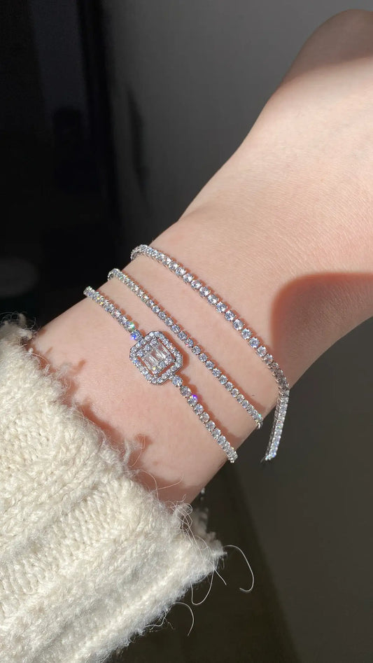 Tennis bracelet