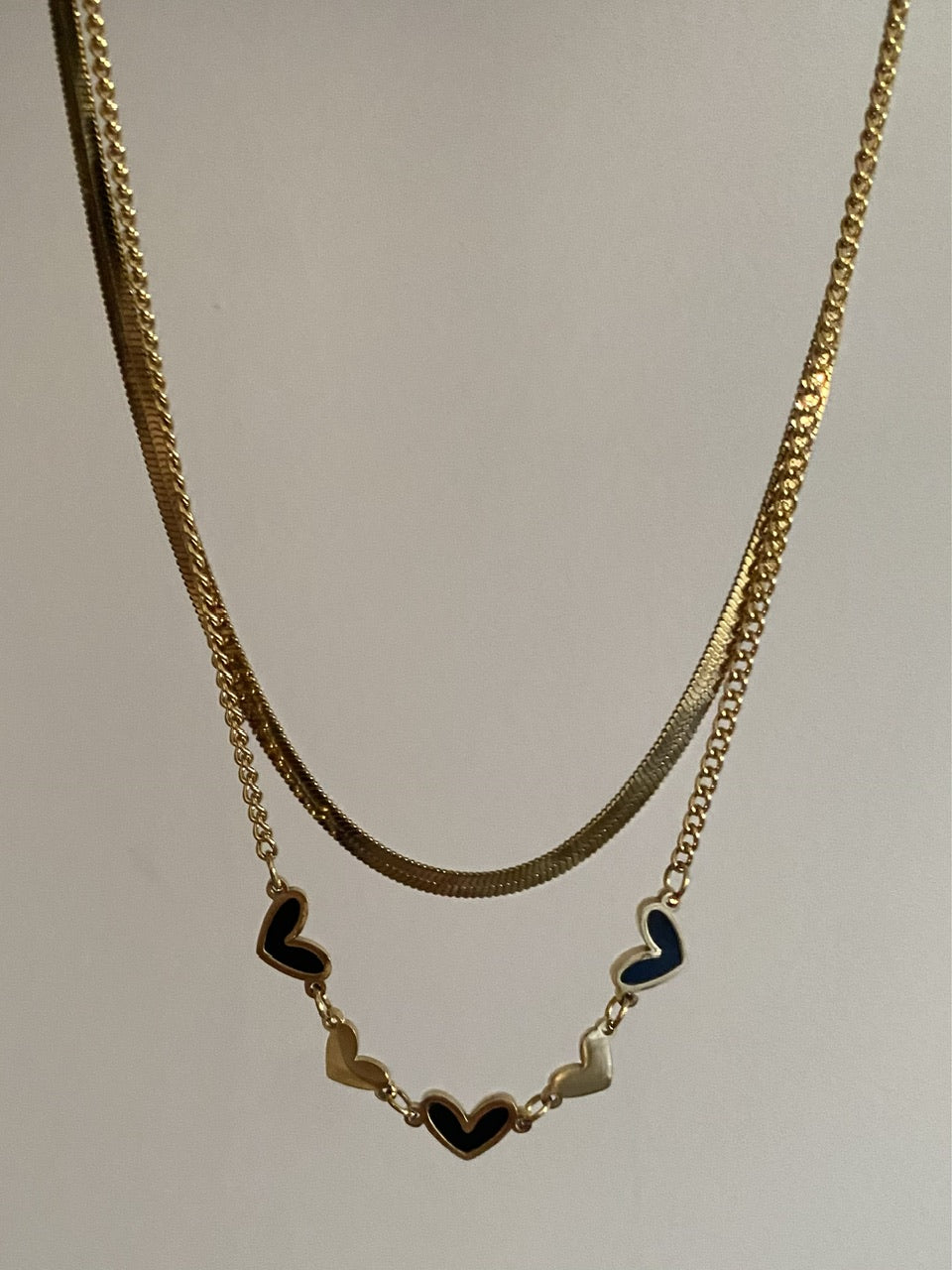 5 black heart necklace set