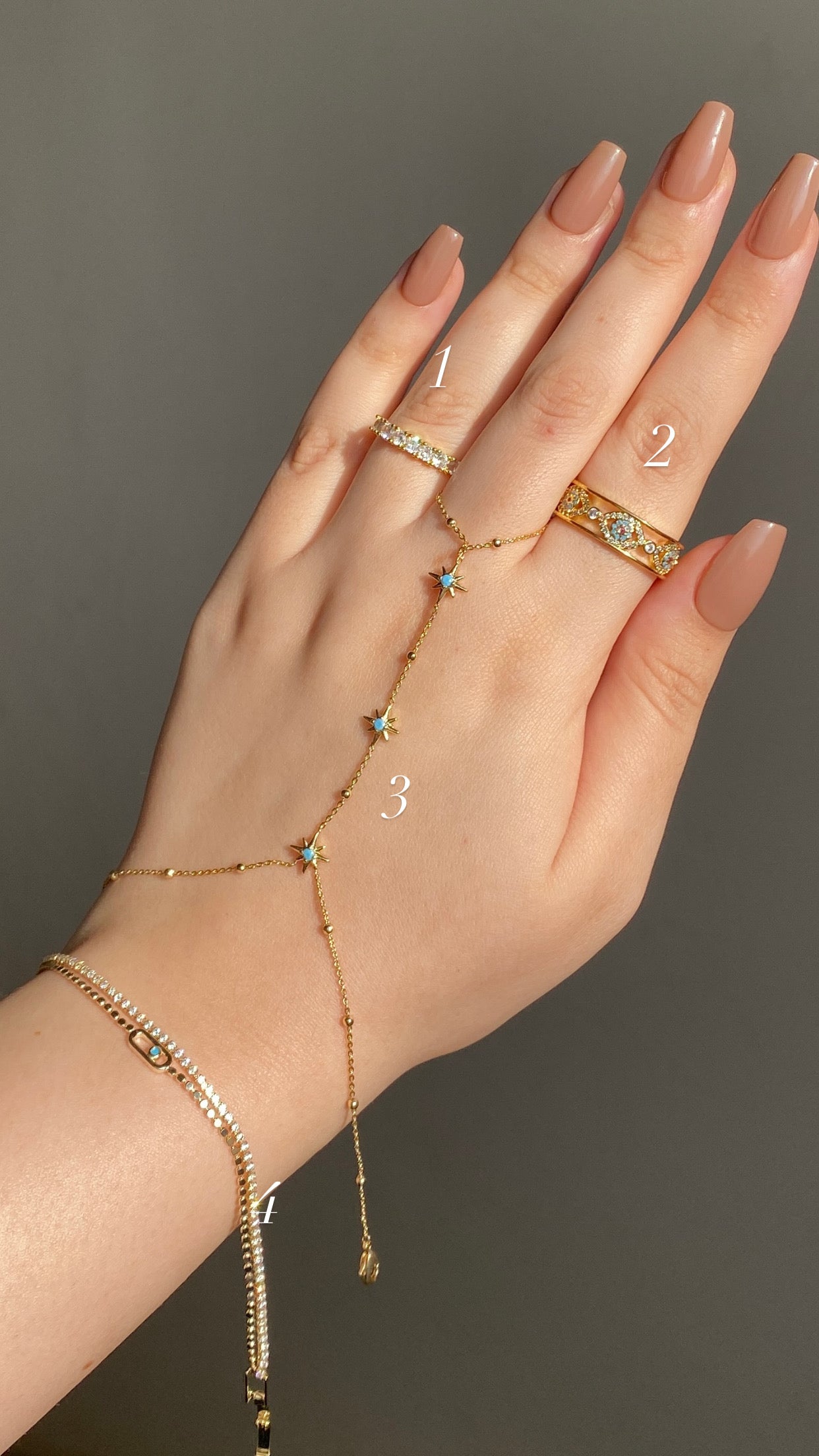 Light blue hand chain styling