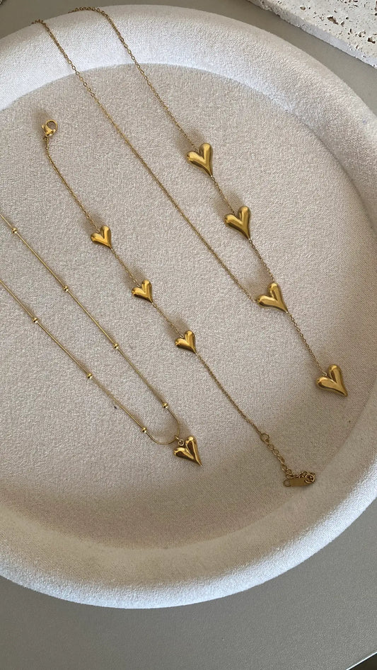 Hearts necklace and bracelet