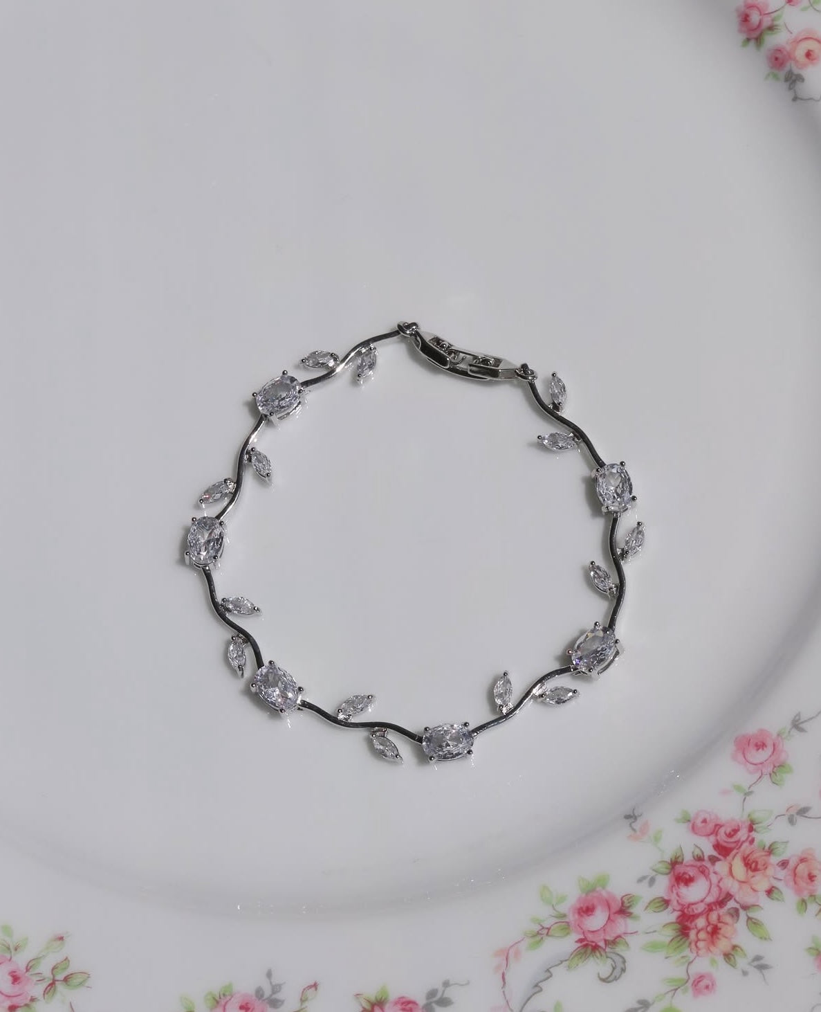 Clear Silver Tulip bracelet