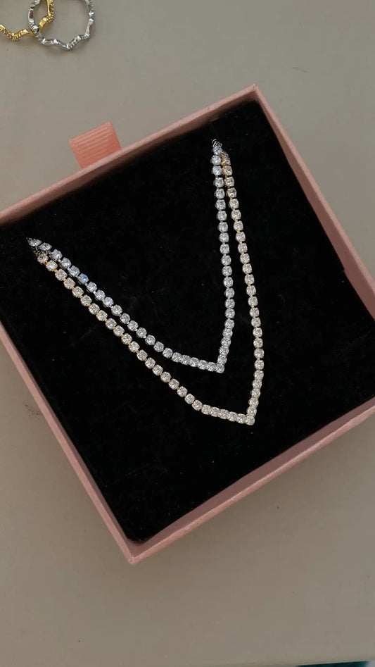 V tennis necklace