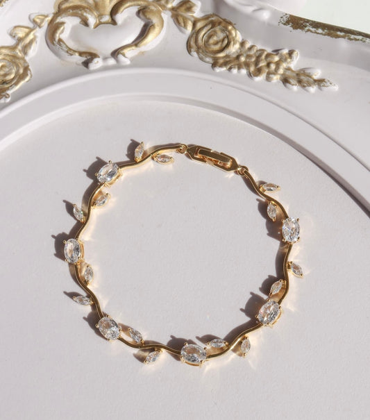 Clear Golden tulip bracelet