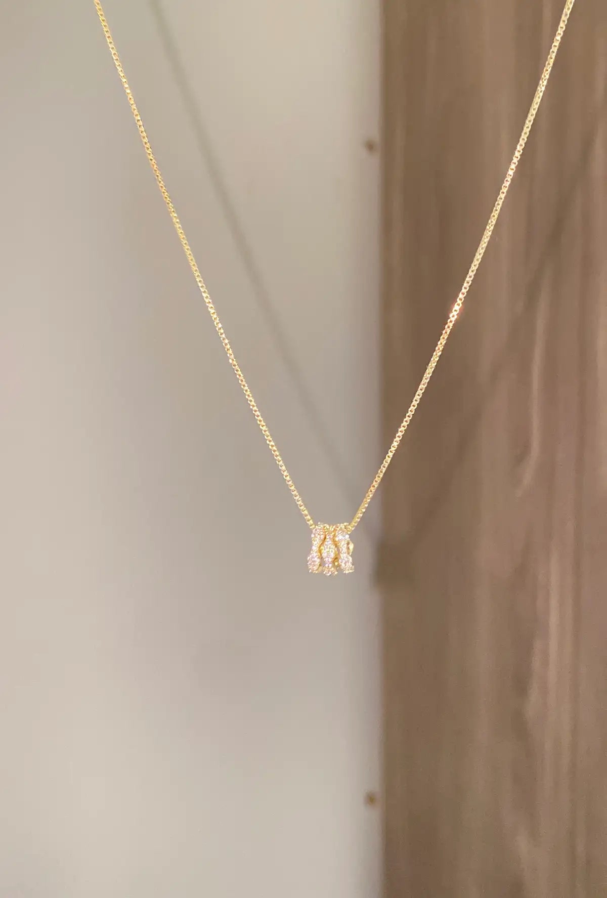 3 circles necklace