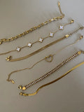 Hollow heart braclet set