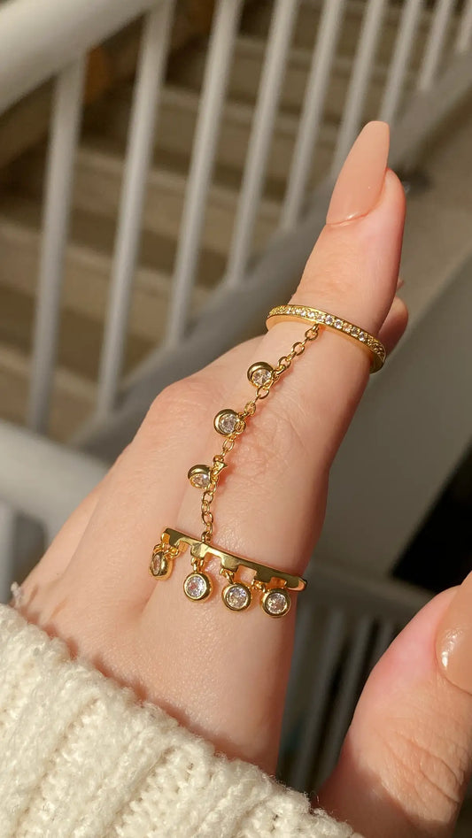 Linked crystal ring